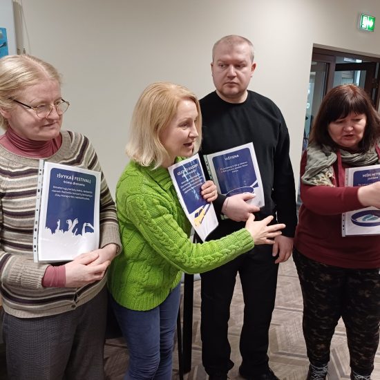 Climate education teacher training using large version of card game Climate Call about climate impacts